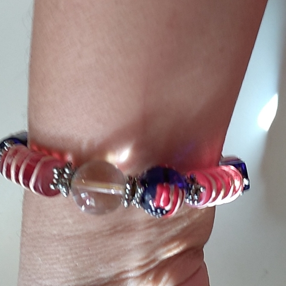 United States Stretch Bracelet - Picture 2 of 4